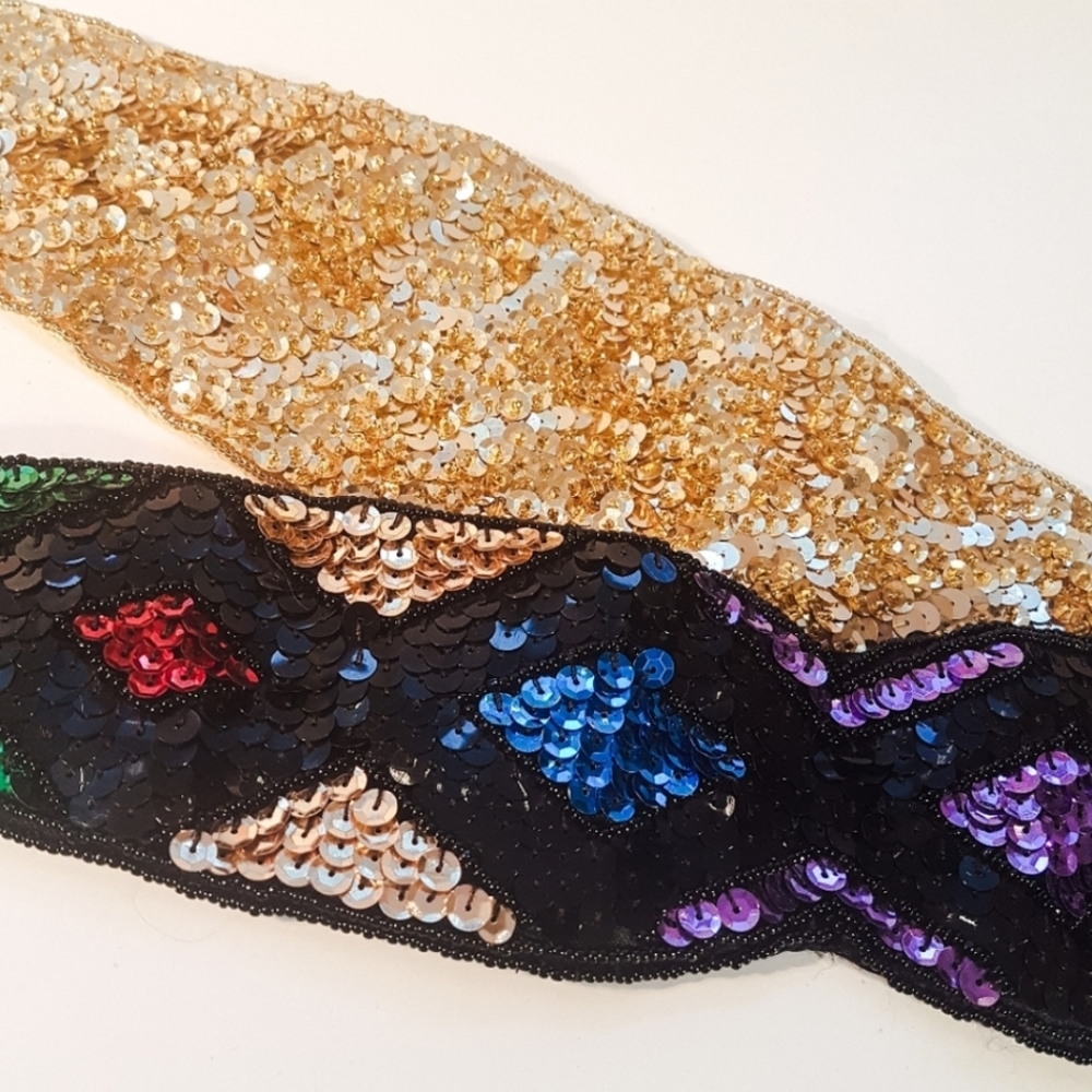 2 x 80s sequin belts ⚡🌟💖⚡
